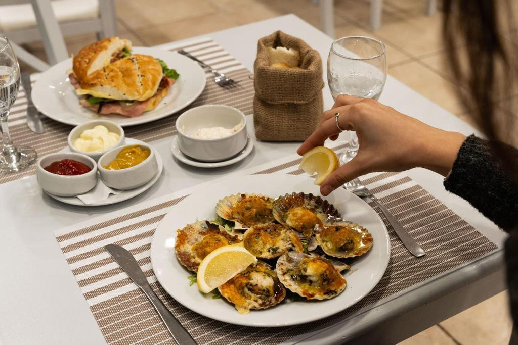 Rayentray Las Restingas Hotel De Mar Puerto Pirámides Kültér fotó